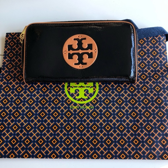 Tory Burch Handbags - Tory Burch Continental Wallet 64-2